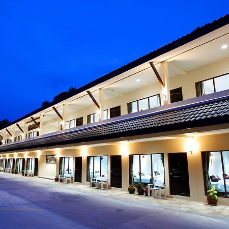 Hotel Baan Supannikar Nakhon Si Thammarat Exterior foto